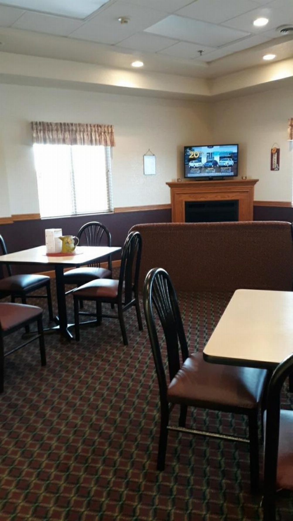 Herington Inn and Suites Image 10