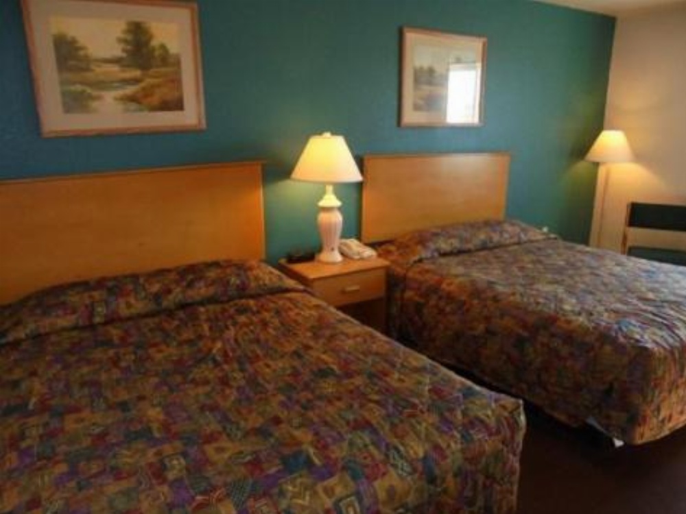 Herington Inn and Suites